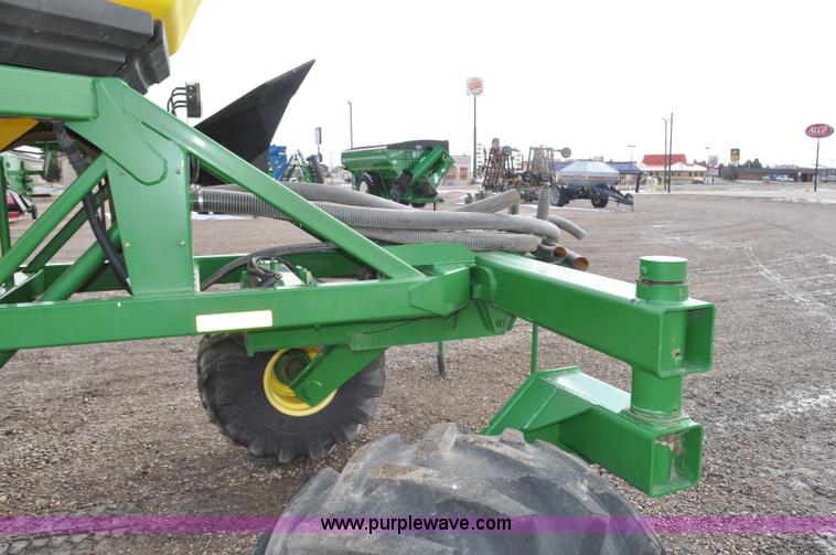 image for item F2206 2003 John Deere 1890 air drill seeder
