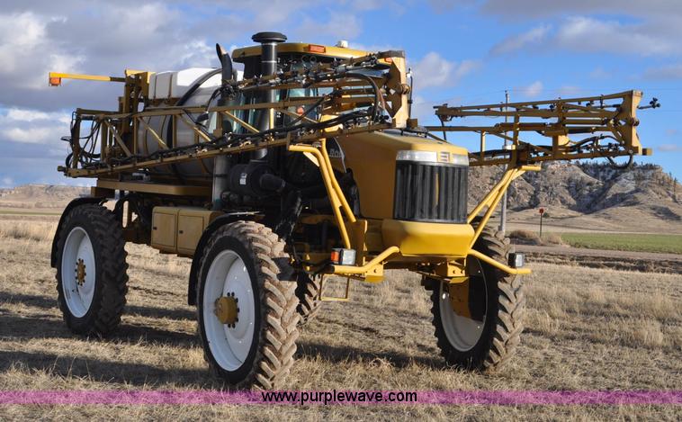 image for item F2210 2002 Ag-Chem RoGator 1254 self-propelled sprayer