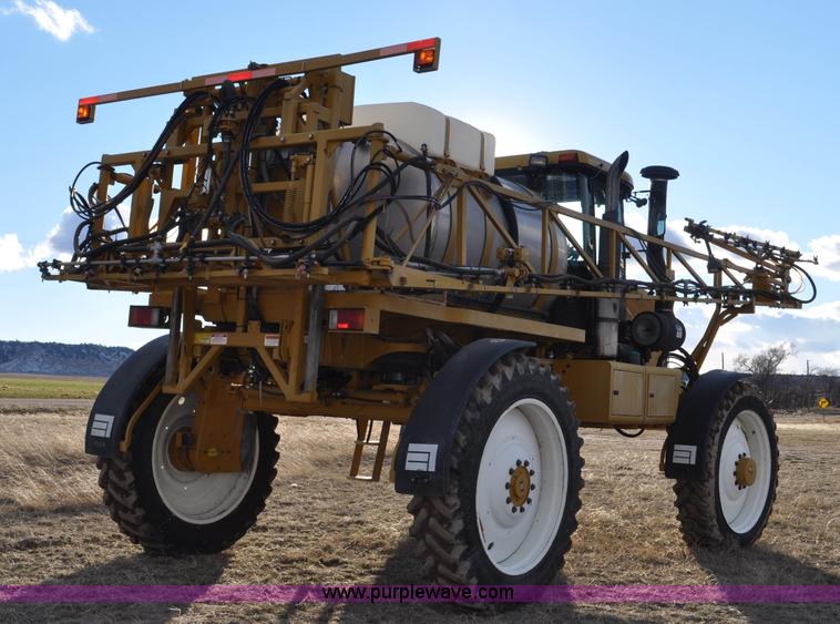 image for item F2210 2002 Ag-Chem RoGator 1254 self-propelled sprayer