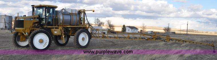 image for item F2210 2002 Ag-Chem RoGator 1254 self-propelled sprayer