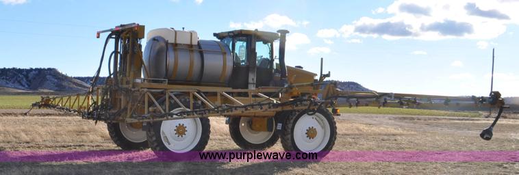 image for item F2210 2002 Ag-Chem RoGator 1254 self-propelled sprayer