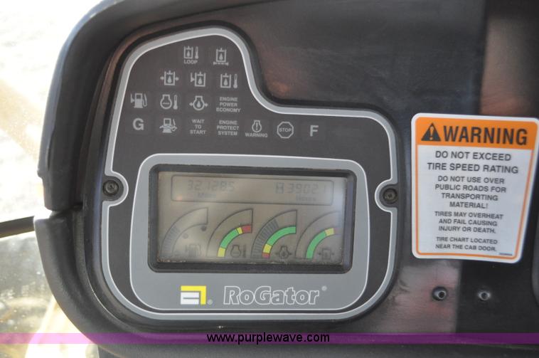 image for item F2210 2002 Ag-Chem RoGator 1254 self-propelled sprayer