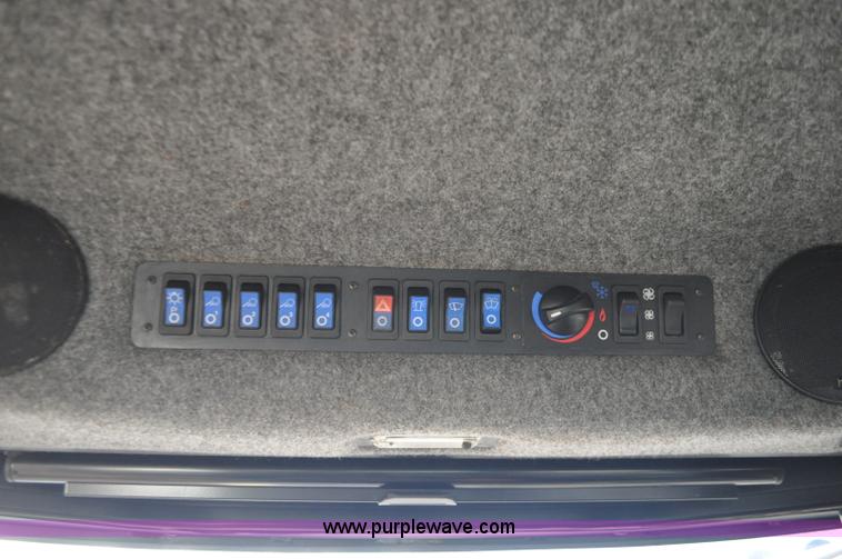 image for item F2210 2002 Ag-Chem RoGator 1254 self-propelled sprayer