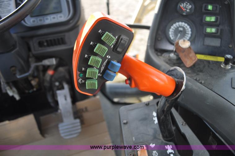 image for item F2210 2002 Ag-Chem RoGator 1254 self-propelled sprayer