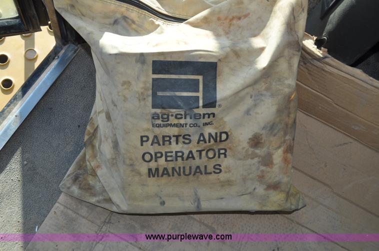 image for item F2210 2002 Ag-Chem RoGator 1254 self-propelled sprayer