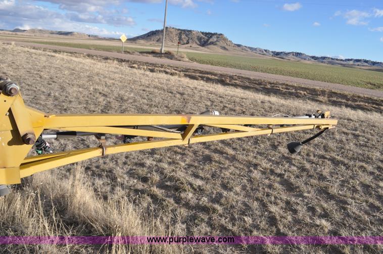 image for item F2210 2002 Ag-Chem RoGator 1254 self-propelled sprayer
