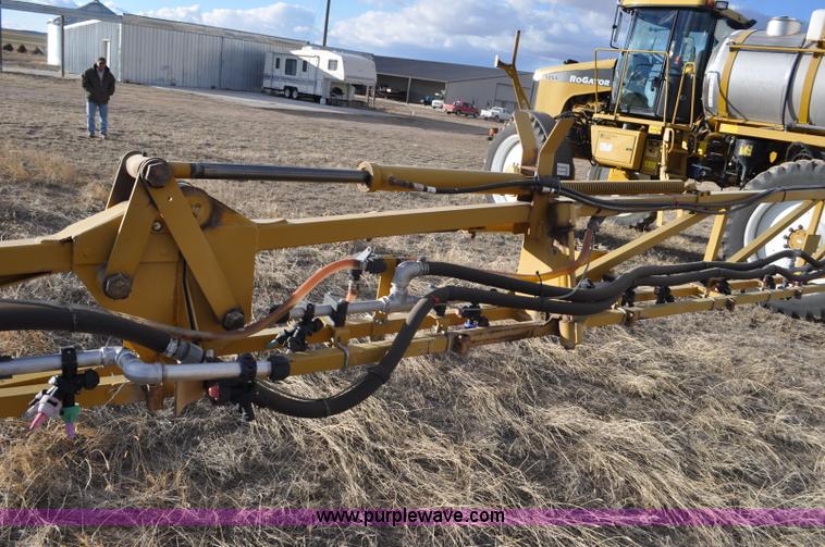 image for item F2210 2002 Ag-Chem RoGator 1254 self-propelled sprayer