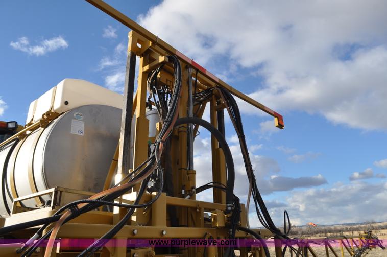 image for item F2210 2002 Ag-Chem RoGator 1254 self-propelled sprayer