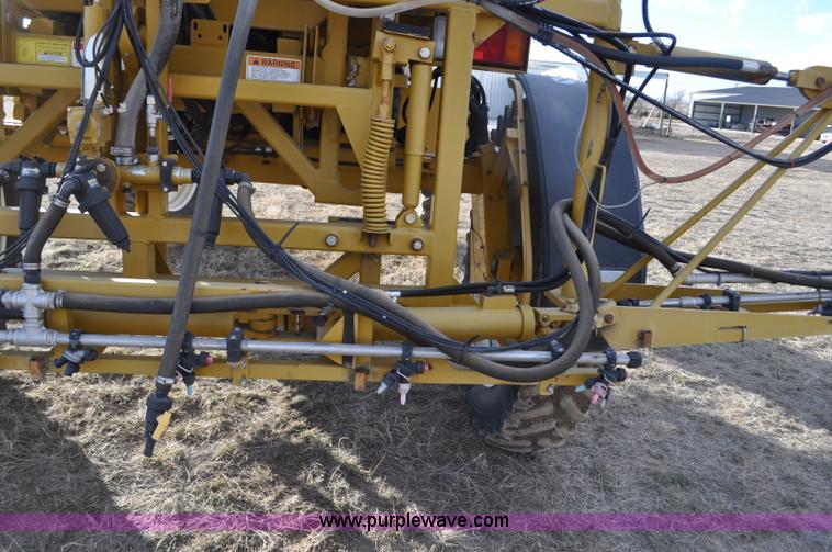 image for item F2210 2002 Ag-Chem RoGator 1254 self-propelled sprayer