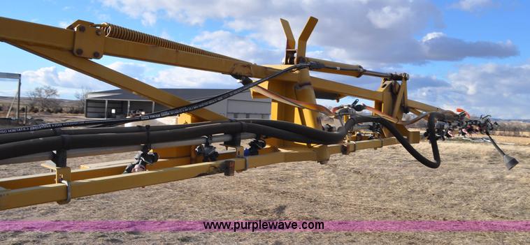 image for item F2210 2002 Ag-Chem RoGator 1254 self-propelled sprayer