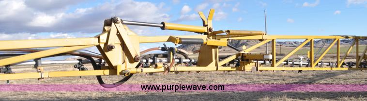 image for item F2210 2002 Ag-Chem RoGator 1254 self-propelled sprayer