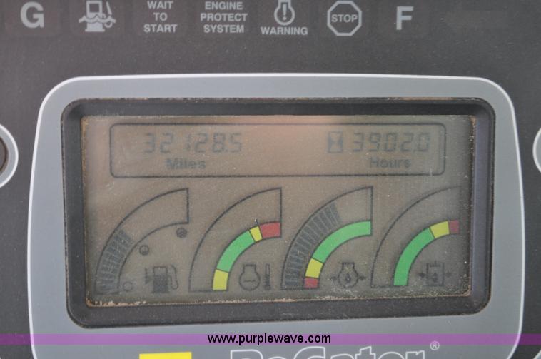 image for item F2210 2002 Ag-Chem RoGator 1254 self-propelled sprayer