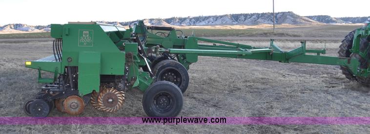 image for item F2211 Great Plains Solid Stand no-till folding drill