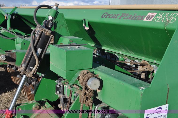 image for item F2211 Great Plains Solid Stand no-till folding drill