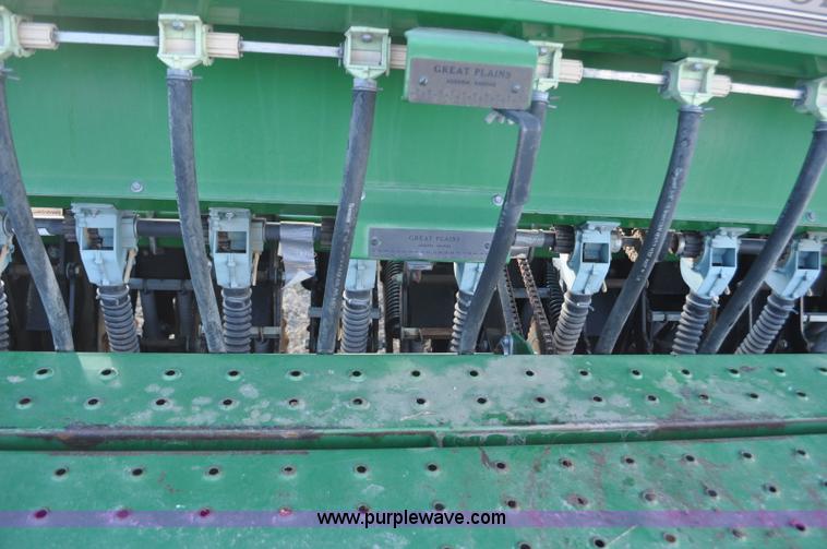 image for item F2211 Great Plains Solid Stand no-till folding drill