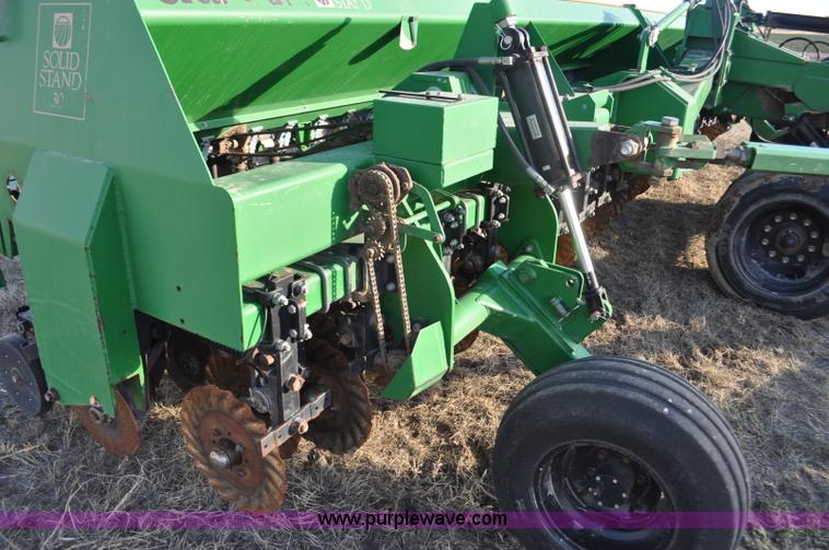 image for item F2211 Great Plains Solid Stand no-till folding drill