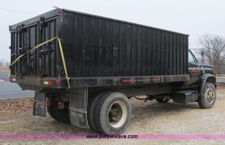 image for item F8952 1978 Chevrolet C60 grain truck
