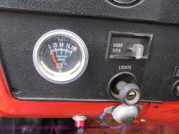 image for item F8952 1978 Chevrolet C60 grain truck