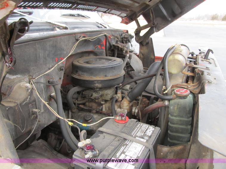 image for item F8952 1978 Chevrolet C60 grain truck