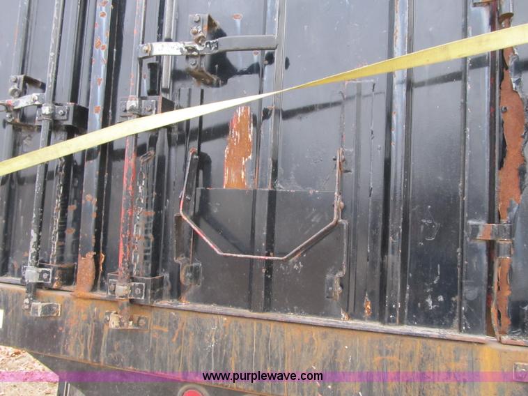 image for item F8952 1978 Chevrolet C60 grain truck