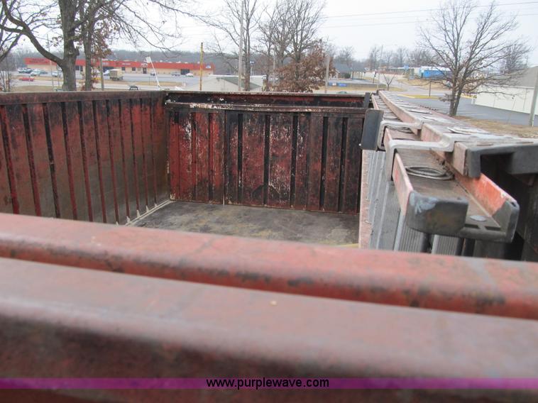 image for item F8952 1978 Chevrolet C60 grain truck