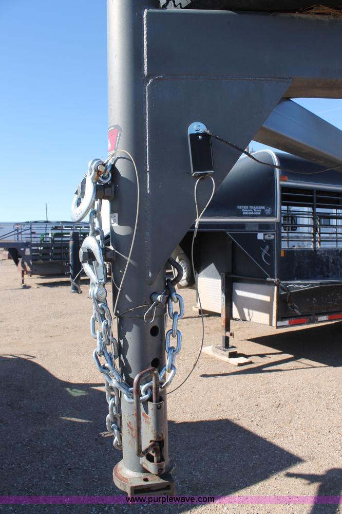 image for item H1622 2008 Pride of the Prairie 12 round bale hauler