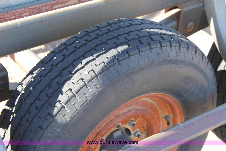 image for item H1622 2008 Pride of the Prairie 12 round bale hauler