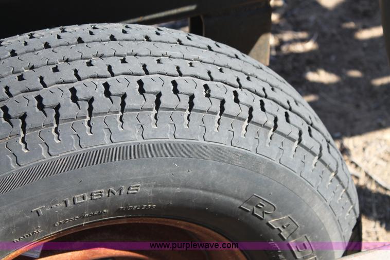 image for item H1622 2008 Pride of the Prairie 12 round bale hauler