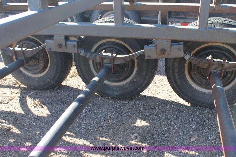 image for item H1622 2008 Pride of the Prairie 12 round bale hauler