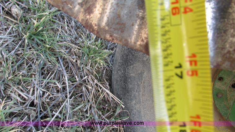 image for item I3097 John Deere 7200 Max Emerge 2 planter