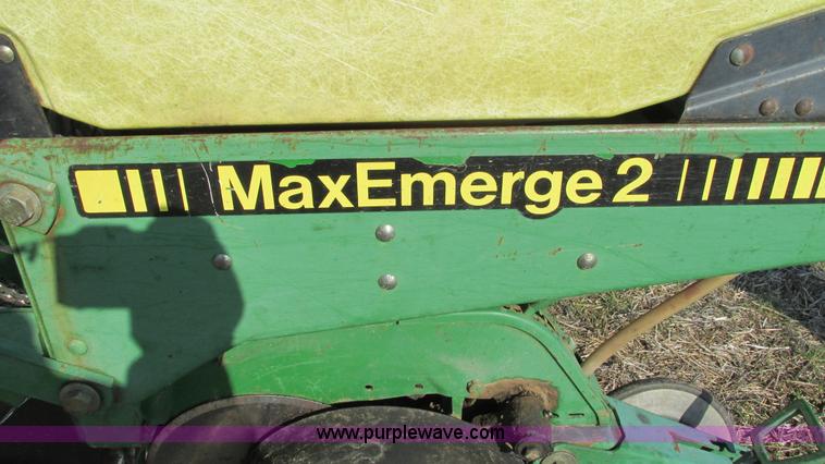 image for item I3097 John Deere 7200 Max Emerge 2 planter