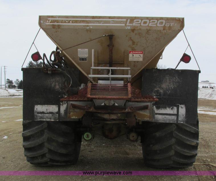 image for item I4066 Tyler 4300 self-propelled applicator