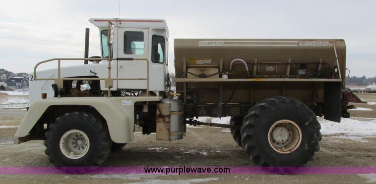 image for item I4066 Tyler 4300 self-propelled applicator