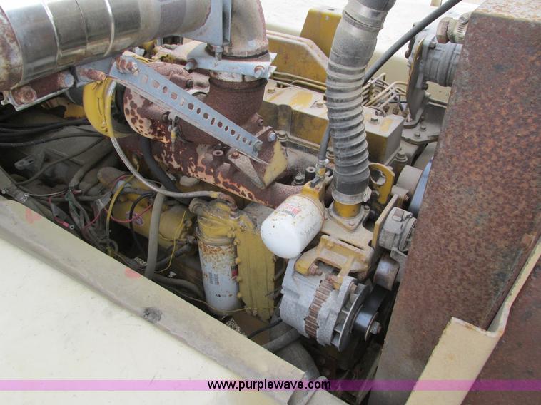 image for item I4066 Tyler 4300 self-propelled applicator