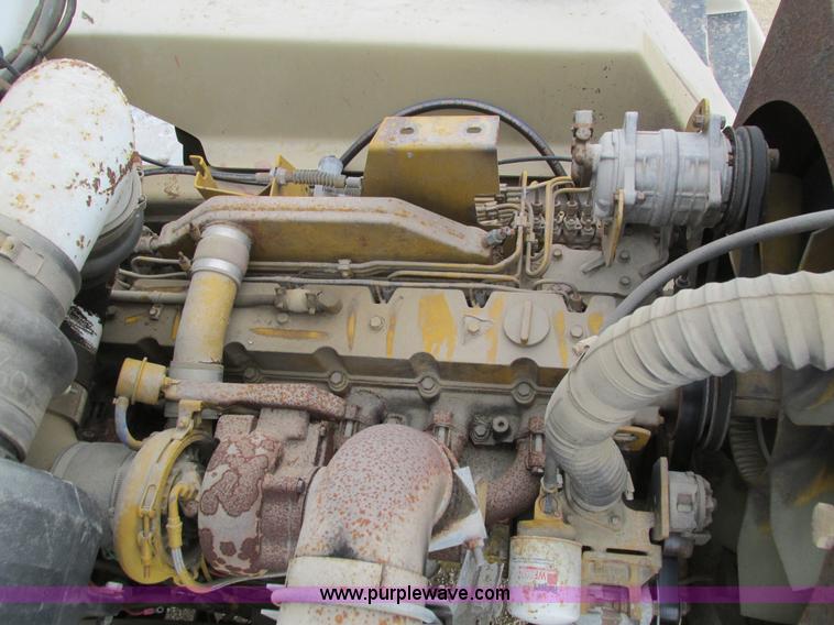 image for item I4066 Tyler 4300 self-propelled applicator