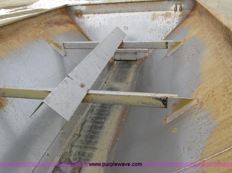 image for item I4066 Tyler 4300 self-propelled applicator