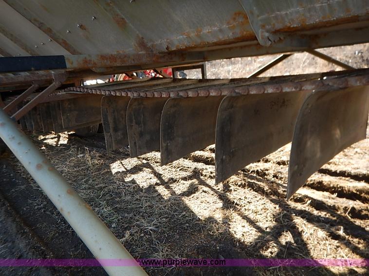 image for item I5113 2002 Trinity grain belt trailer