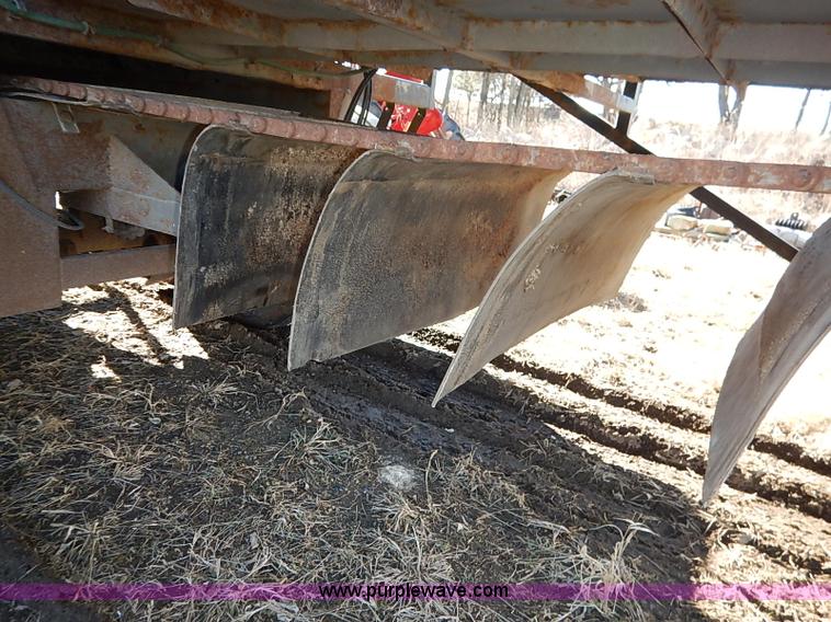 image for item I5113 2002 Trinity grain belt trailer