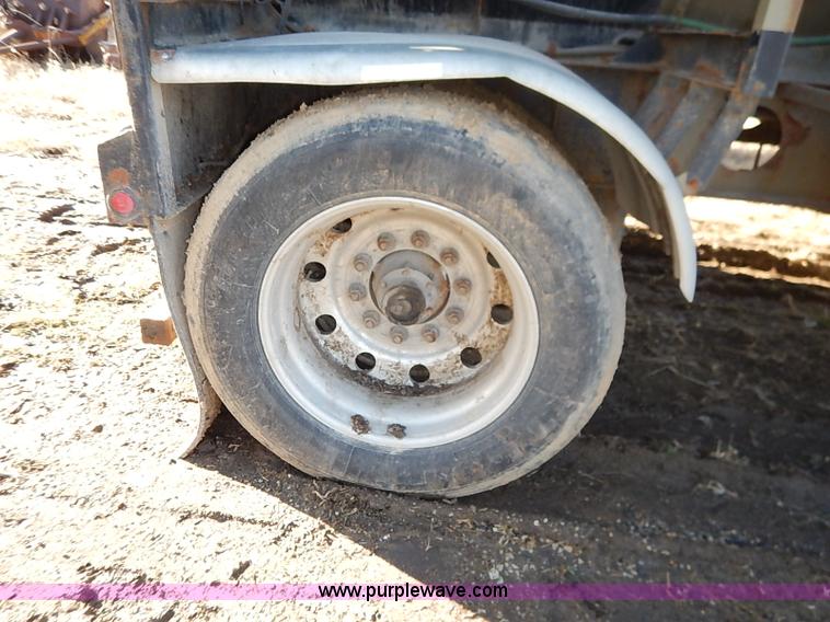 image for item I5113 2002 Trinity grain belt trailer