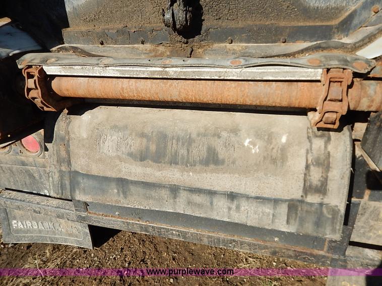 image for item I5113 2002 Trinity grain belt trailer