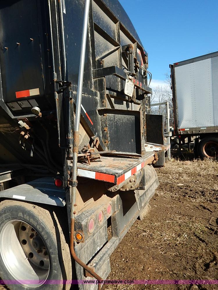 image for item I5113 2002 Trinity grain belt trailer