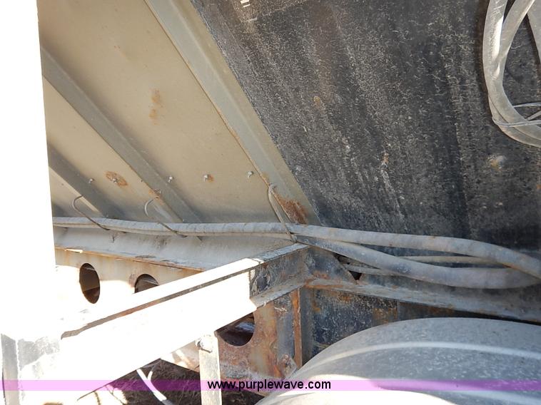 image for item I5113 2002 Trinity grain belt trailer