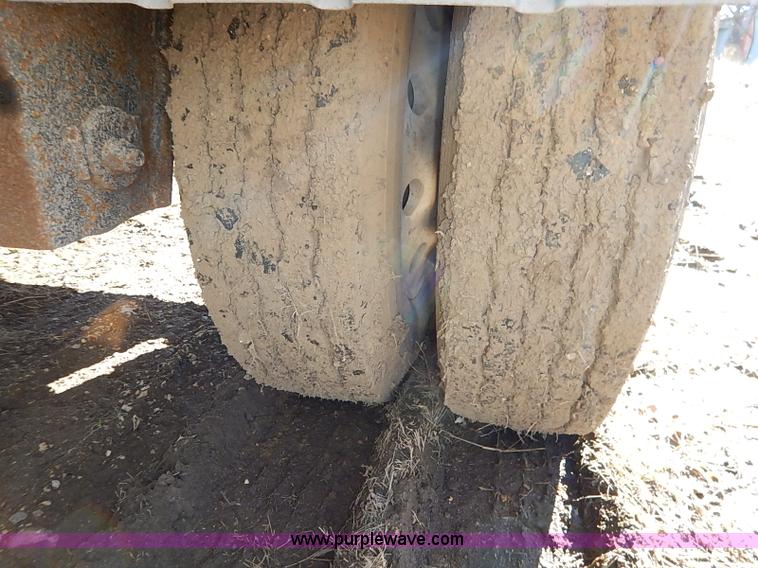 image for item I5113 2002 Trinity grain belt trailer