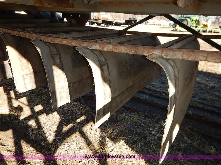 image for item I5113 2002 Trinity grain belt trailer