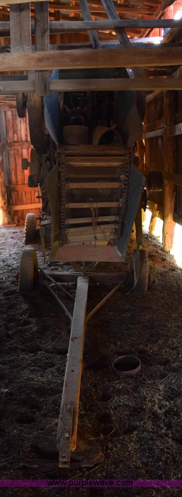 image for item I8505 McCormick-Deering thrasher