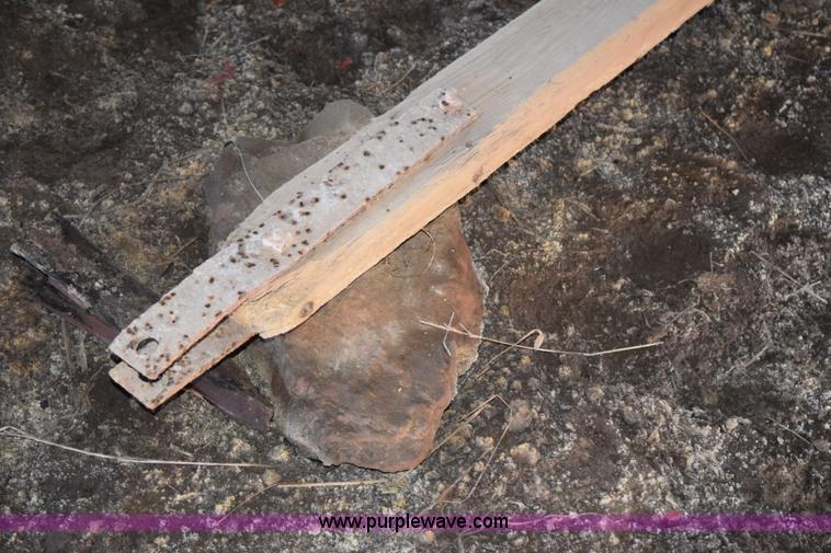 image for item I8505 McCormick-Deering thrasher