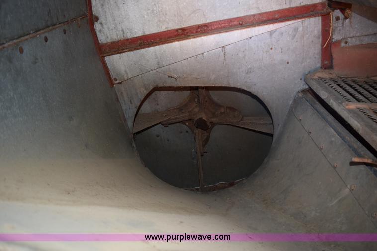 image for item I8505 McCormick-Deering thrasher