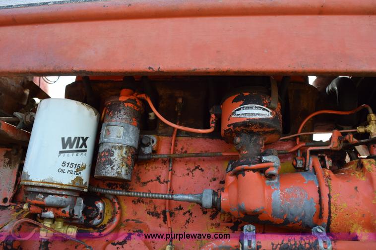 image for item I8508 Allis Chalmers D15 tractor