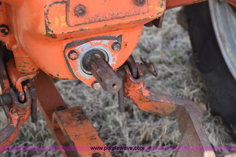 image for item I8508 Allis Chalmers D15 tractor