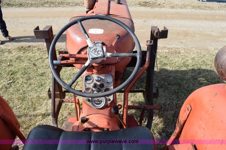 image for item I8508 Allis Chalmers D15 tractor